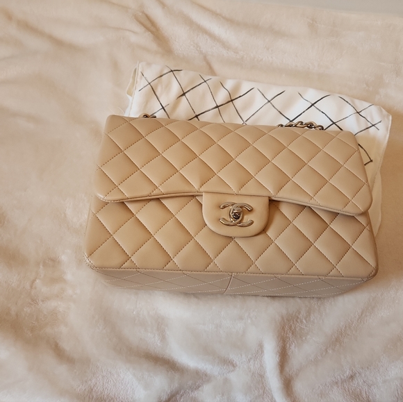 Chanel beige classic/timeless 30cm bag - Picture 3 of 13